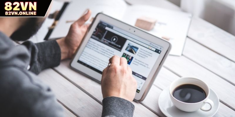 Các bước truy cập để tìm hiểu tin tức hot hòn họt